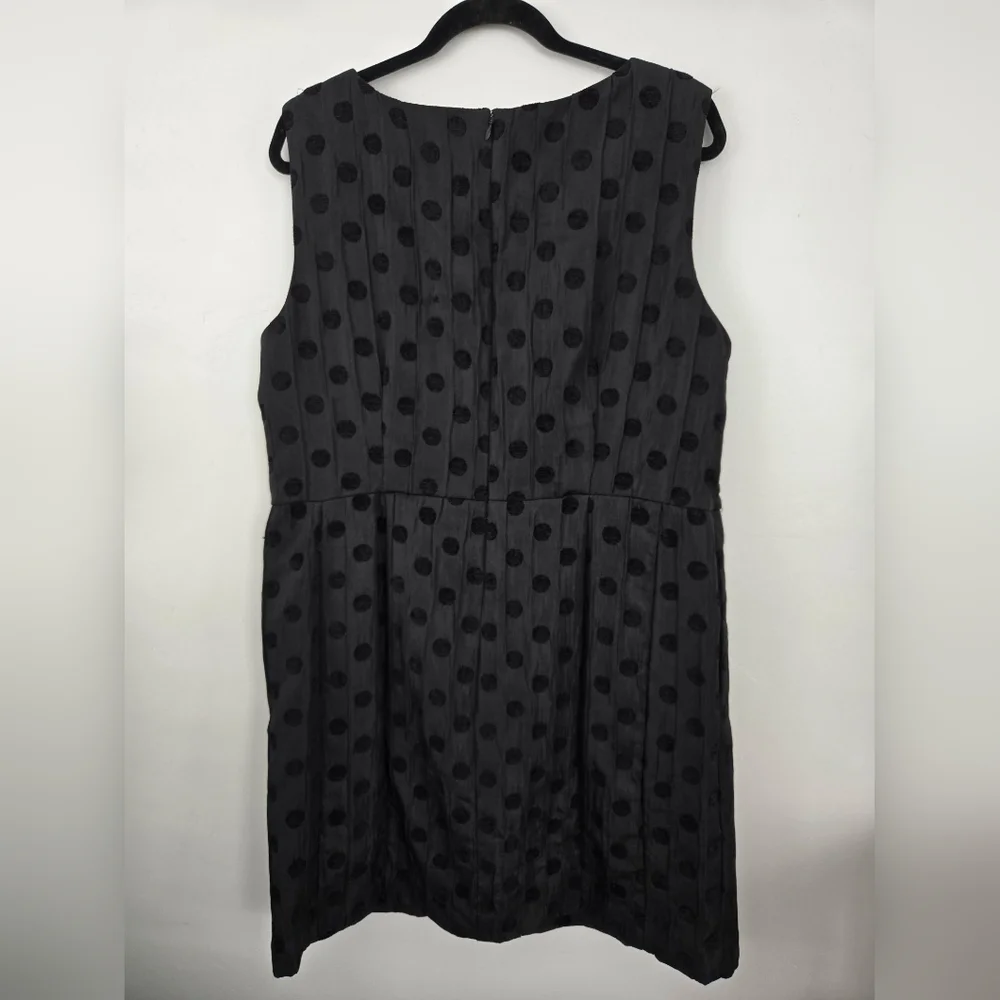 Joe Fresh Black sleeveless polka dot textured career dress. Size 16. New.